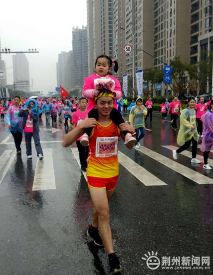 荆州马拉松亲子跑：4km 征途，见证家庭