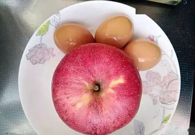 鸡蛋苹果的功效_吃鸡蛋苹果能减肥吗_苹果鸡蛋营养餐
